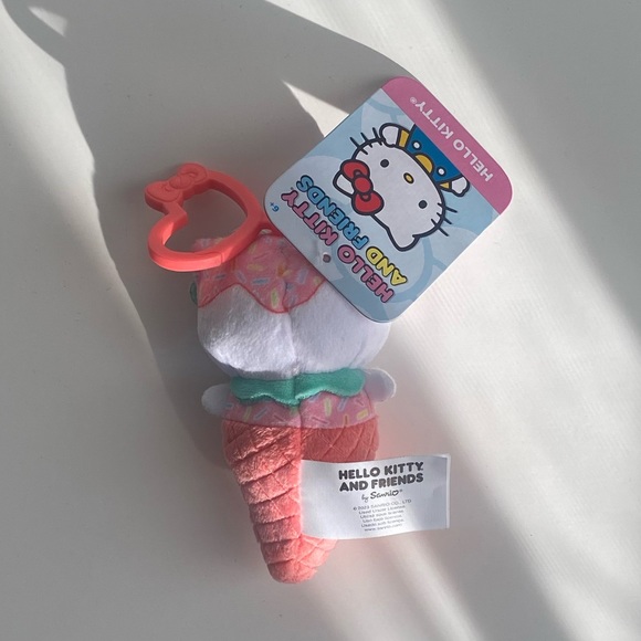 Brand New Hello Kitty Soft Plush Keychain - Picture 6 of 8